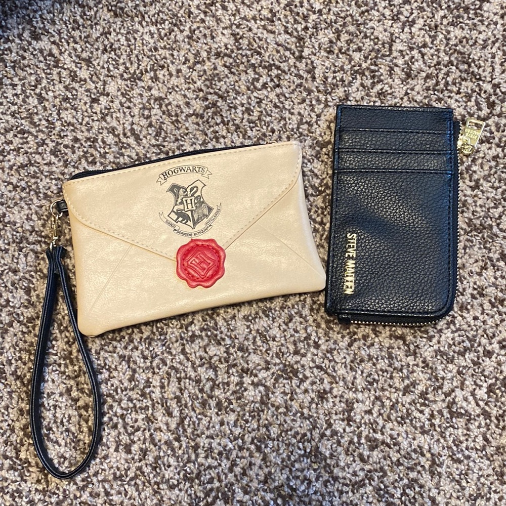 Wallet and wristlet